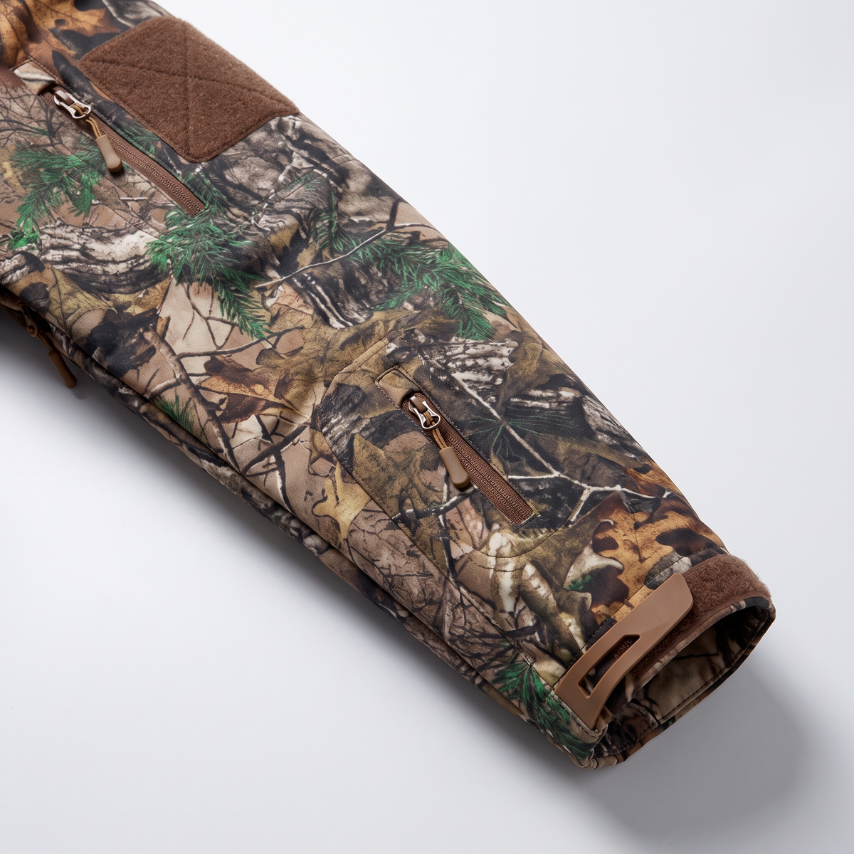 Men's Camo Fleece Lined Softshell Jacket with Hood