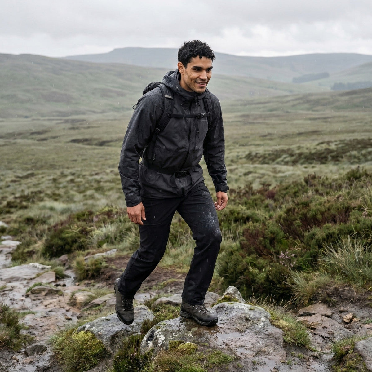 Men’s Fleece-Lined Hiking Pants with 4-Way Stretch and Water-Repellent Finish
