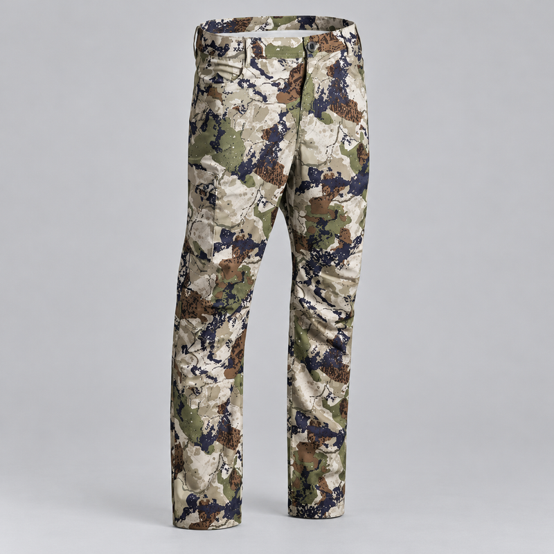 Men's Lightweight Camouflage Hunting Pants with Stretch Fabric and Pockets