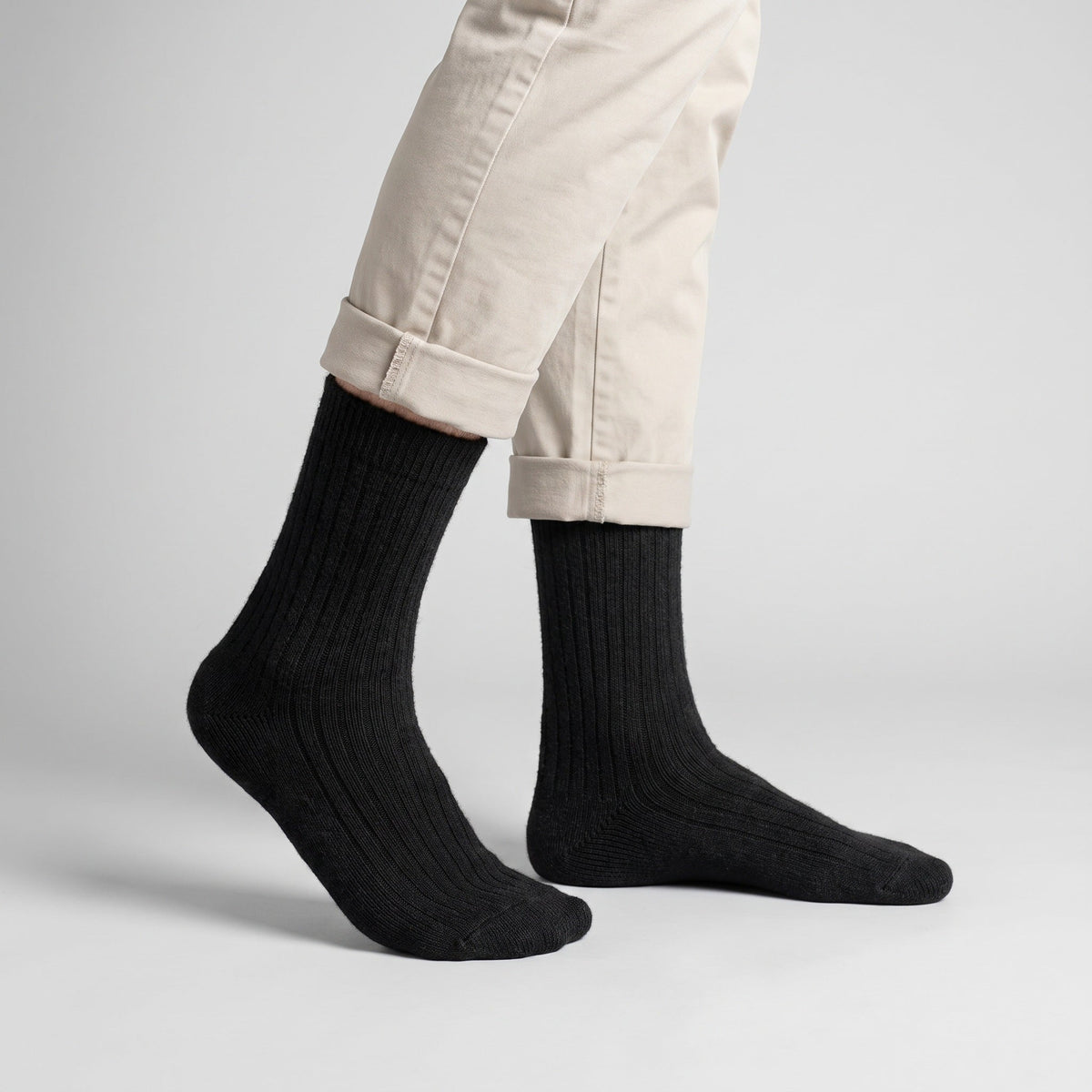 Men's Thick Wool Mid Calf Boot Socks with Ribbed Cuff