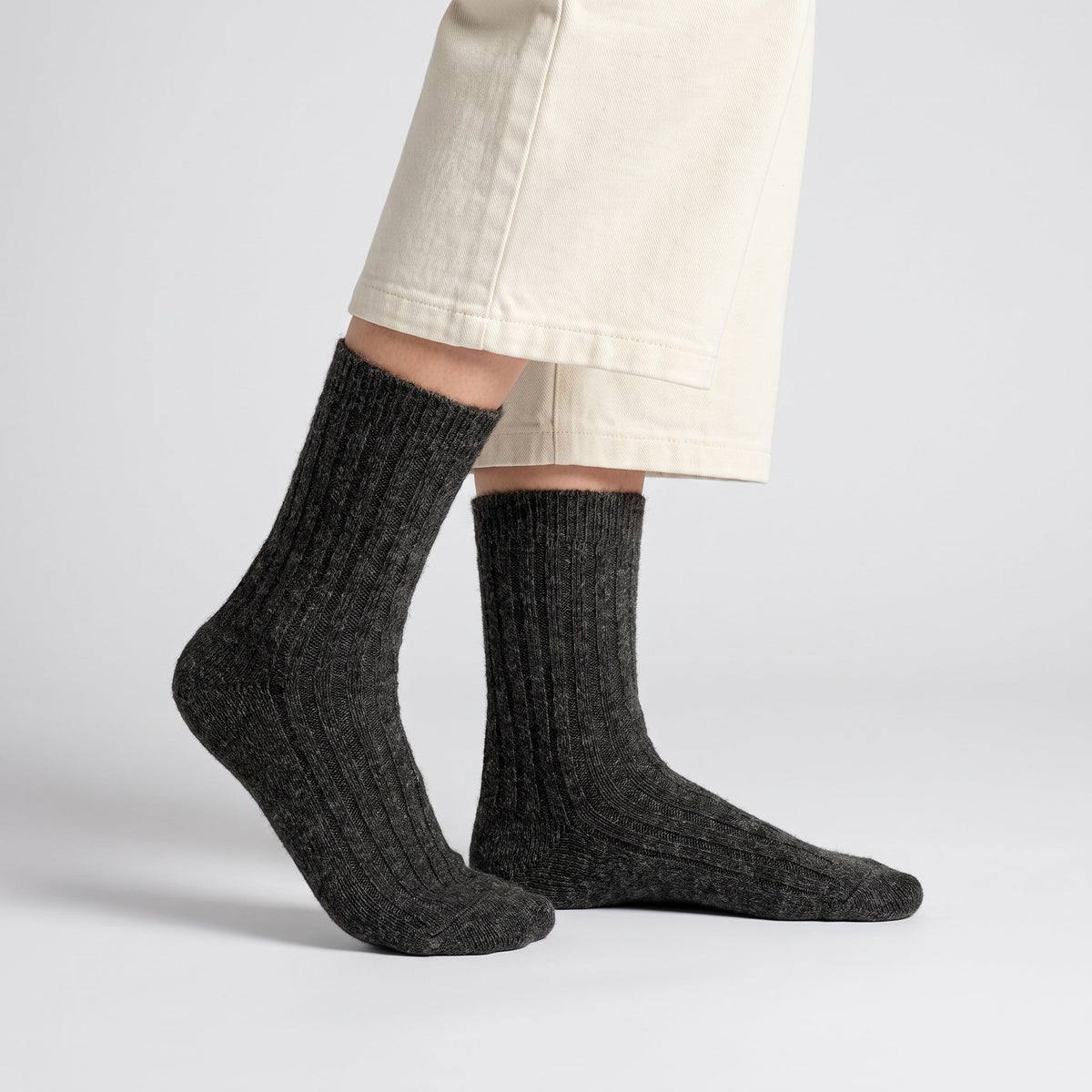 Men's Thick Wool Mid Calf Boot Socks with Ribbed Cuff