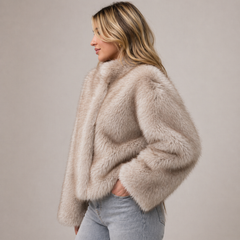 Women's Plush Faux Fur Jacket | Elegant Cropped Cold-Weather Layer 0
