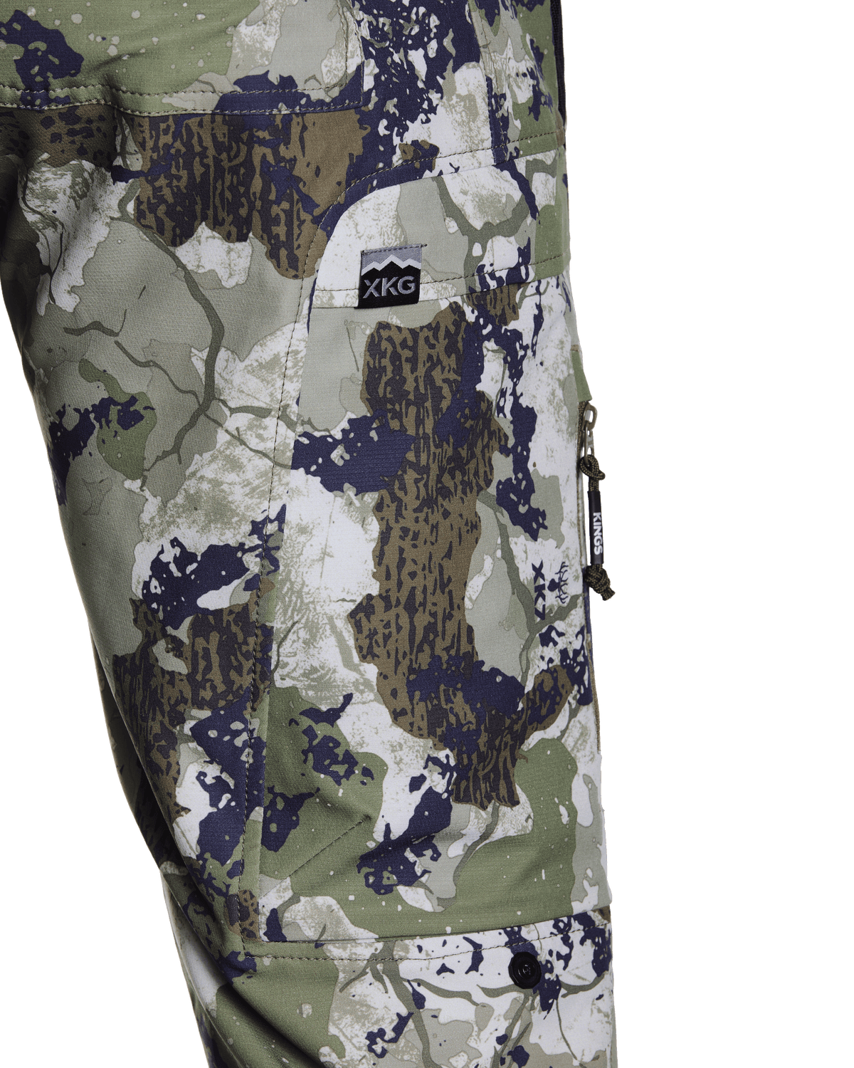 Men's Lightweight Camouflage Hunting Pants with Articulated Knees and Cargo Pockets