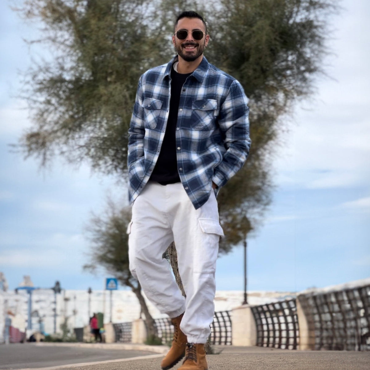 Men's Quilted Lined Plaid Flannel Shirt Jacket with Snap Buttons