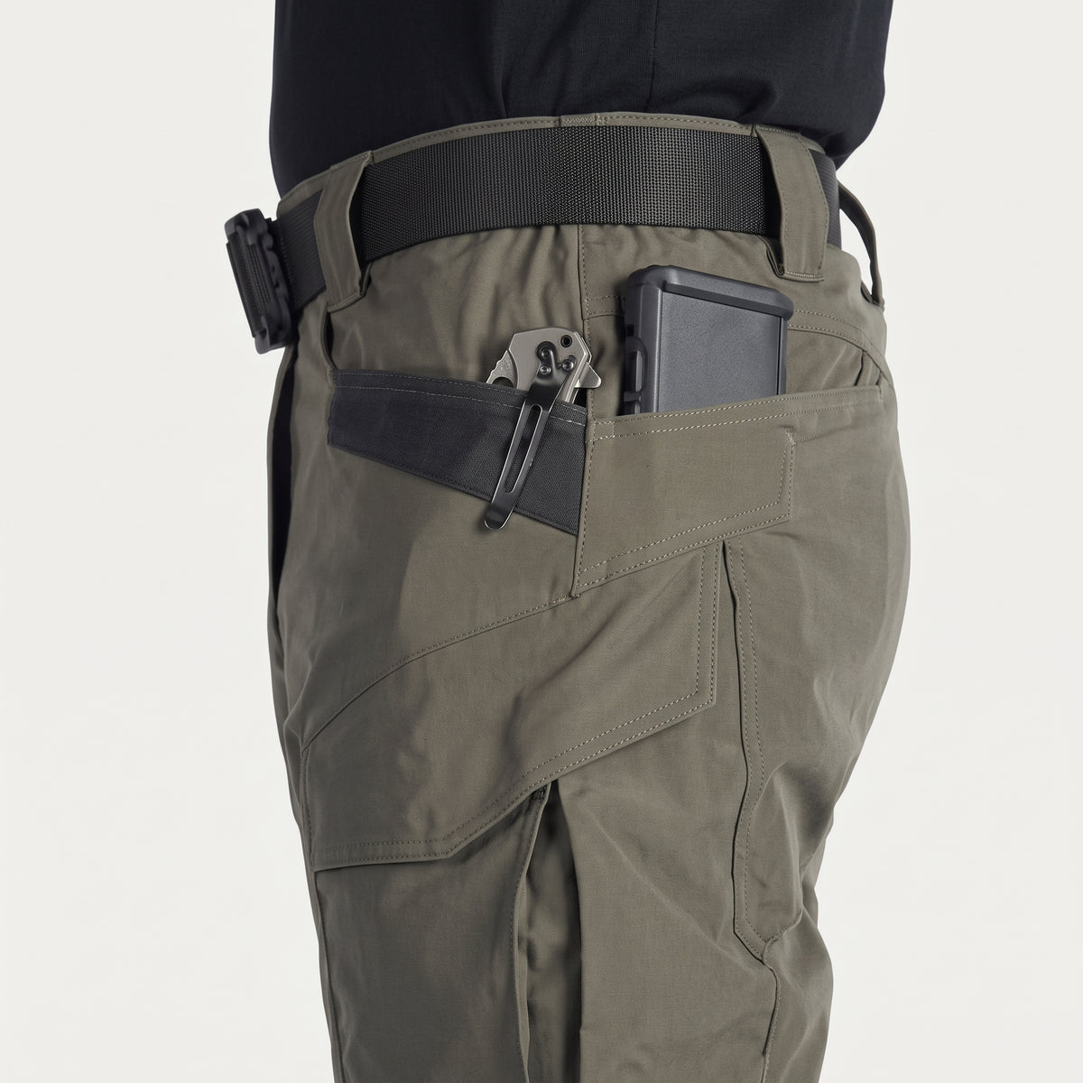 Men’s Water Resistant Tactical Cargo Pants with Reinforced Knees