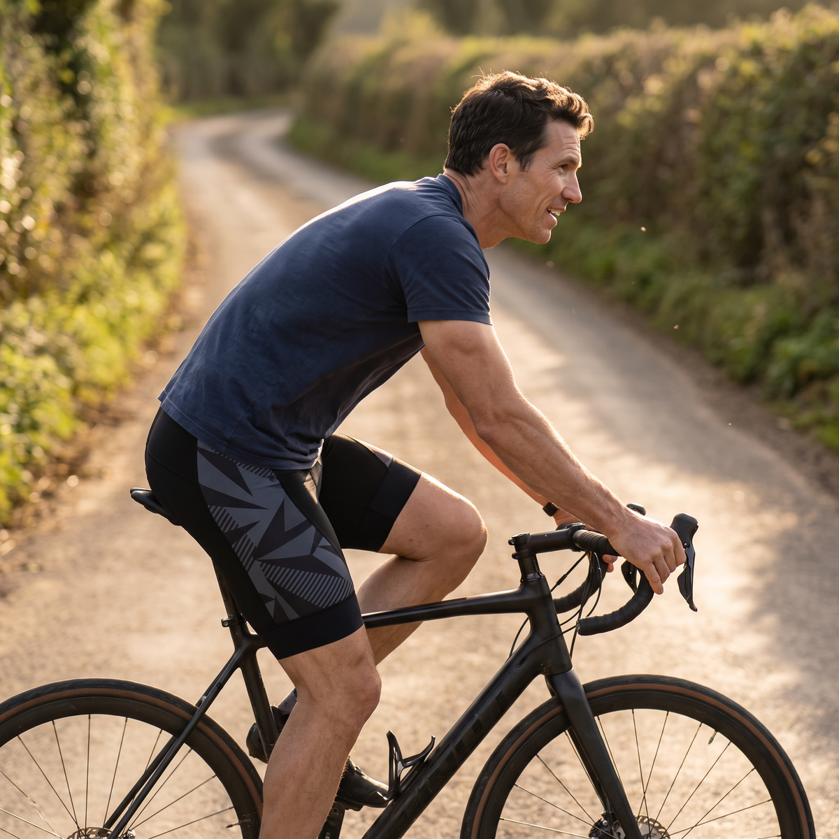 Men’s Padded Cycling Shorts with 4D Gel Chamois and Zipped Rear Pocket