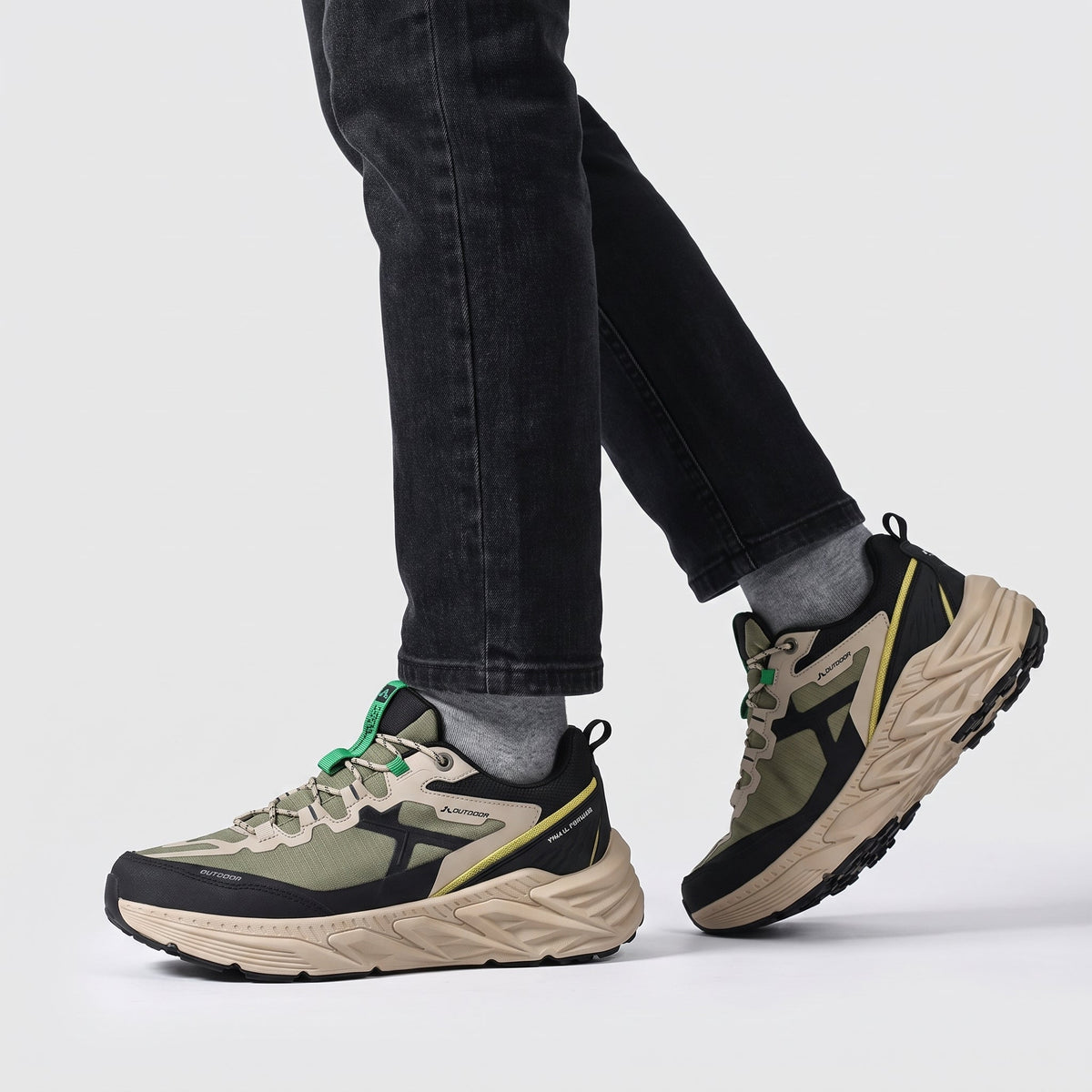 Men's Cushioned Trail Shoes with Lugged Rubber Outsole and Ripstop Mesh Upper