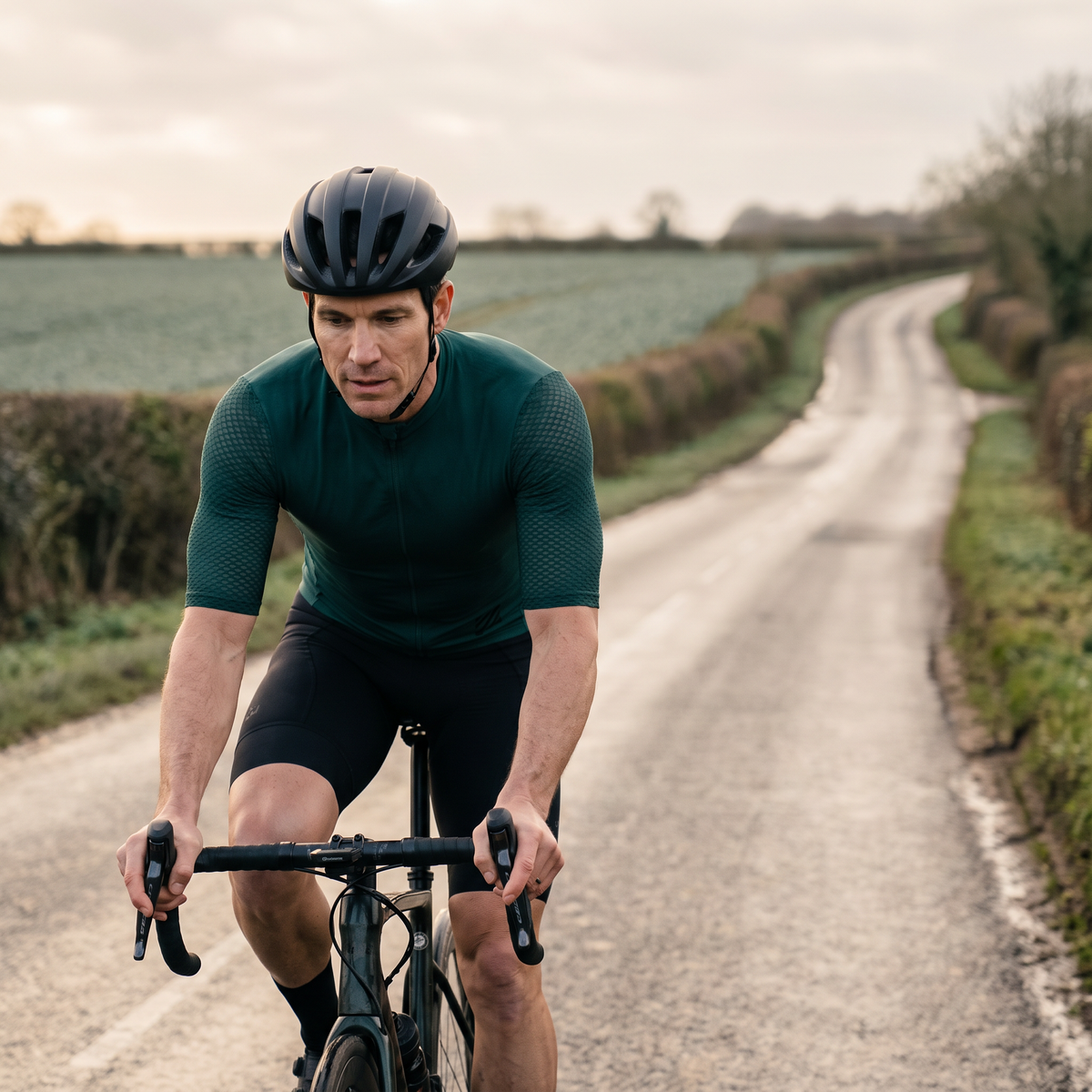 Men's Short Sleeve Cycling Jersey With Zip Rear Pocket And Mesh Panels