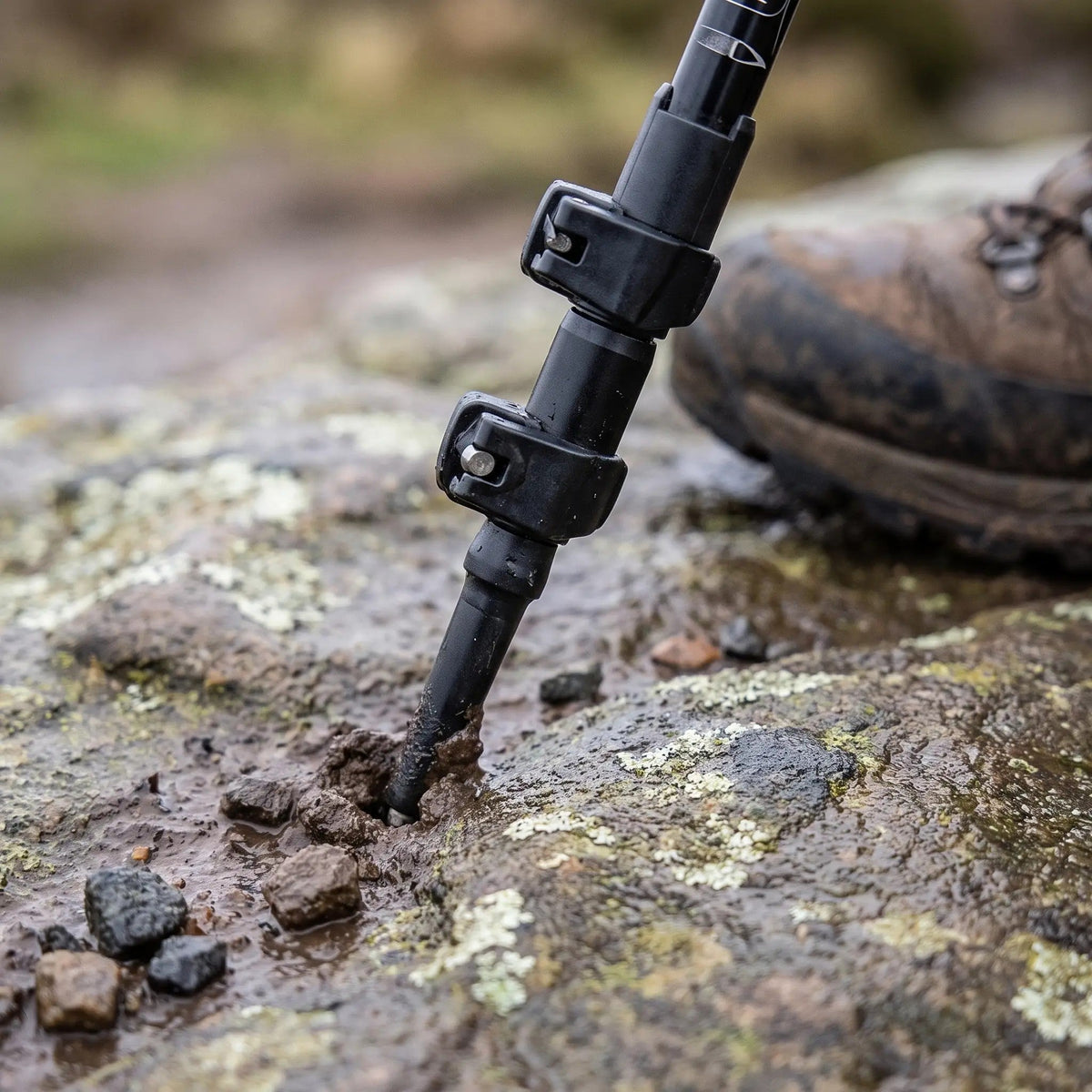 Unisex Lightweight Aluminum Trekking Pole with Shock Absorbing System