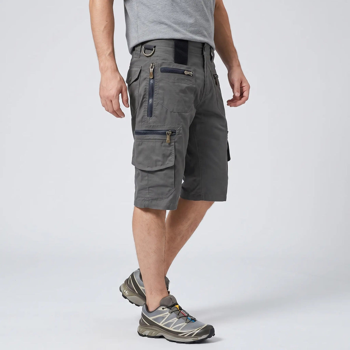 Men's Knee Length Cargo Shorts With Zip Pockets And D Ring Belt Loop