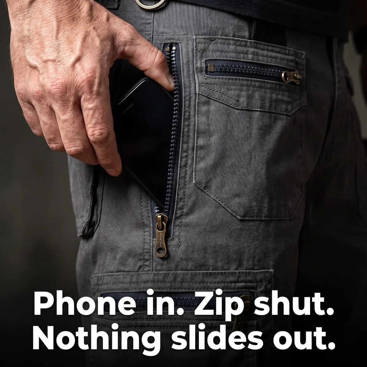 Men's Knee Length Cargo Shorts With Zip Pockets And D Ring Belt Loop